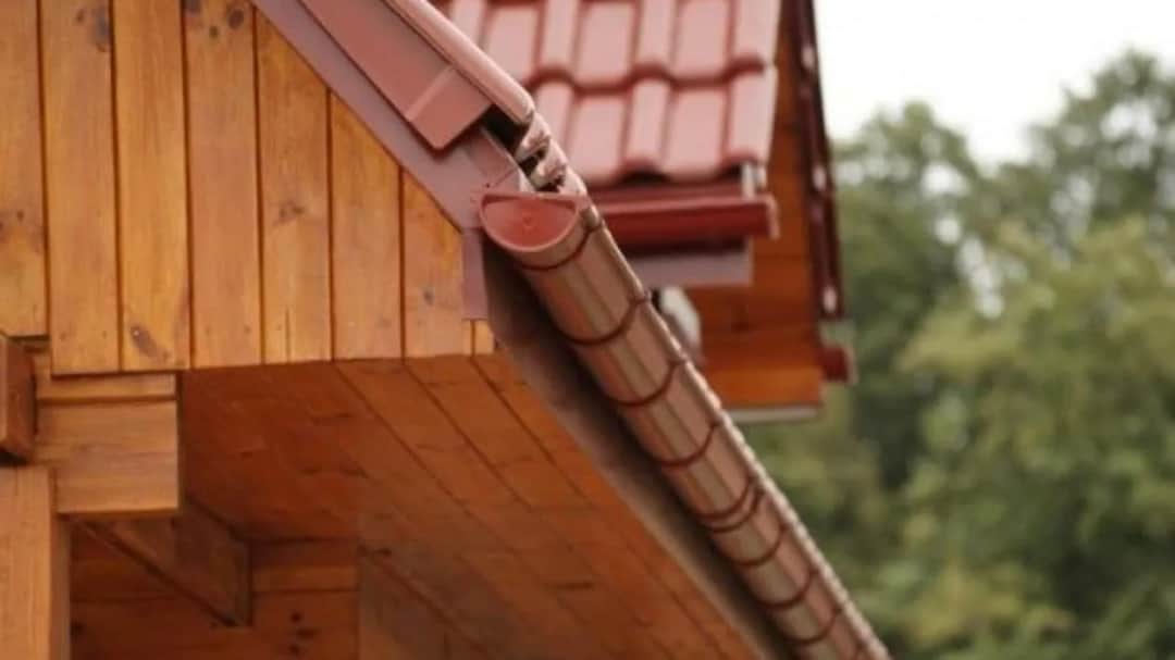 Ile powinien wystawać okap dachu, aby uniknąć kosztownych napraw?