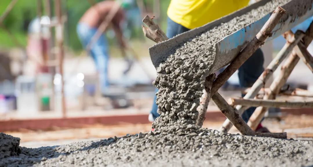 Ile betonu na fundamenty domu 120m2? Oblicz dokładnie swoje potrzeby