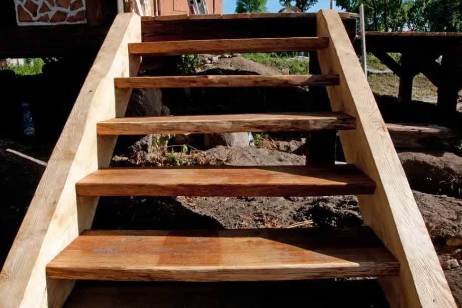 Jak zrobić schody drewniane proste - unikaj najczęstszych błędów